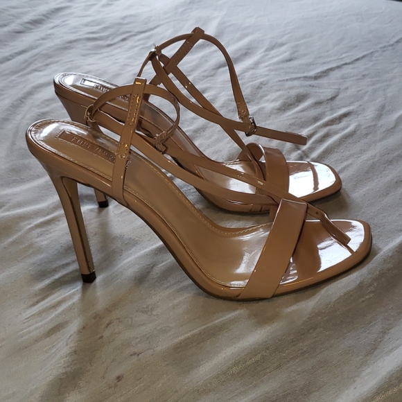 Forever 21 shoes - Picture 3 of 5